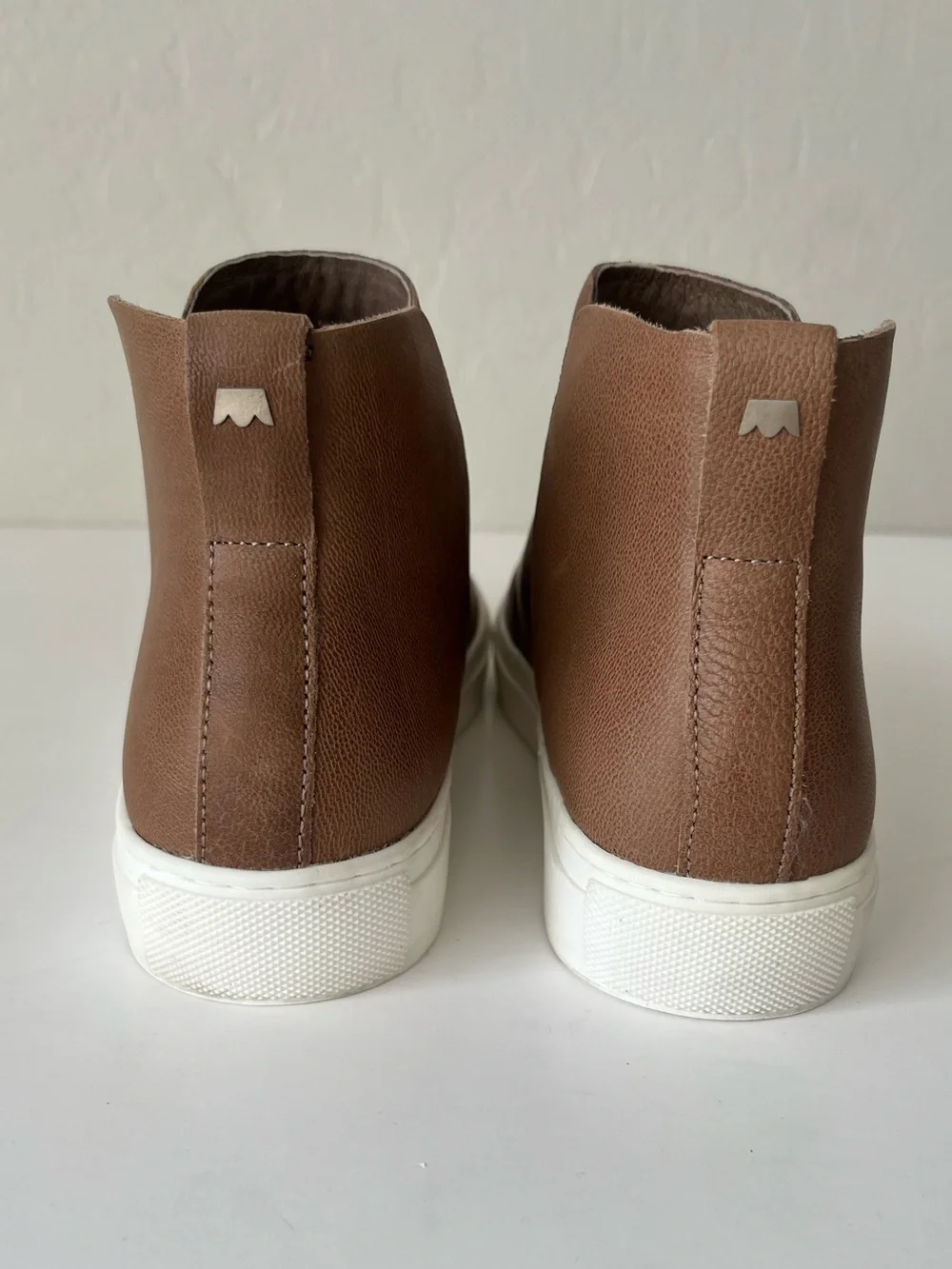 Birdies The Falcon High Top leather Sneaker water resistant 6.5